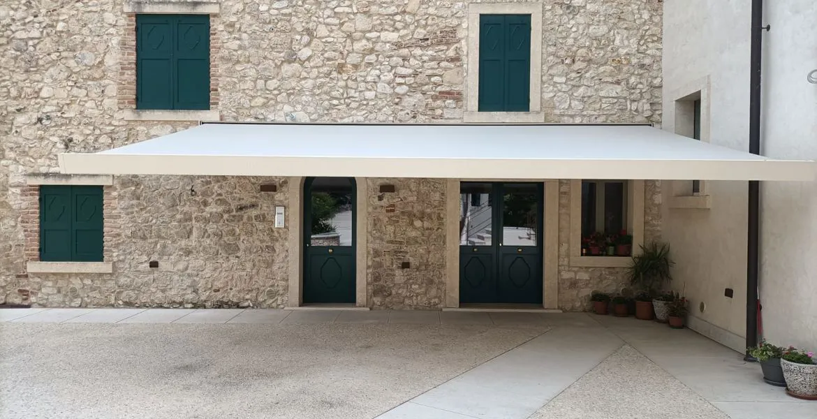 Tende a bracci